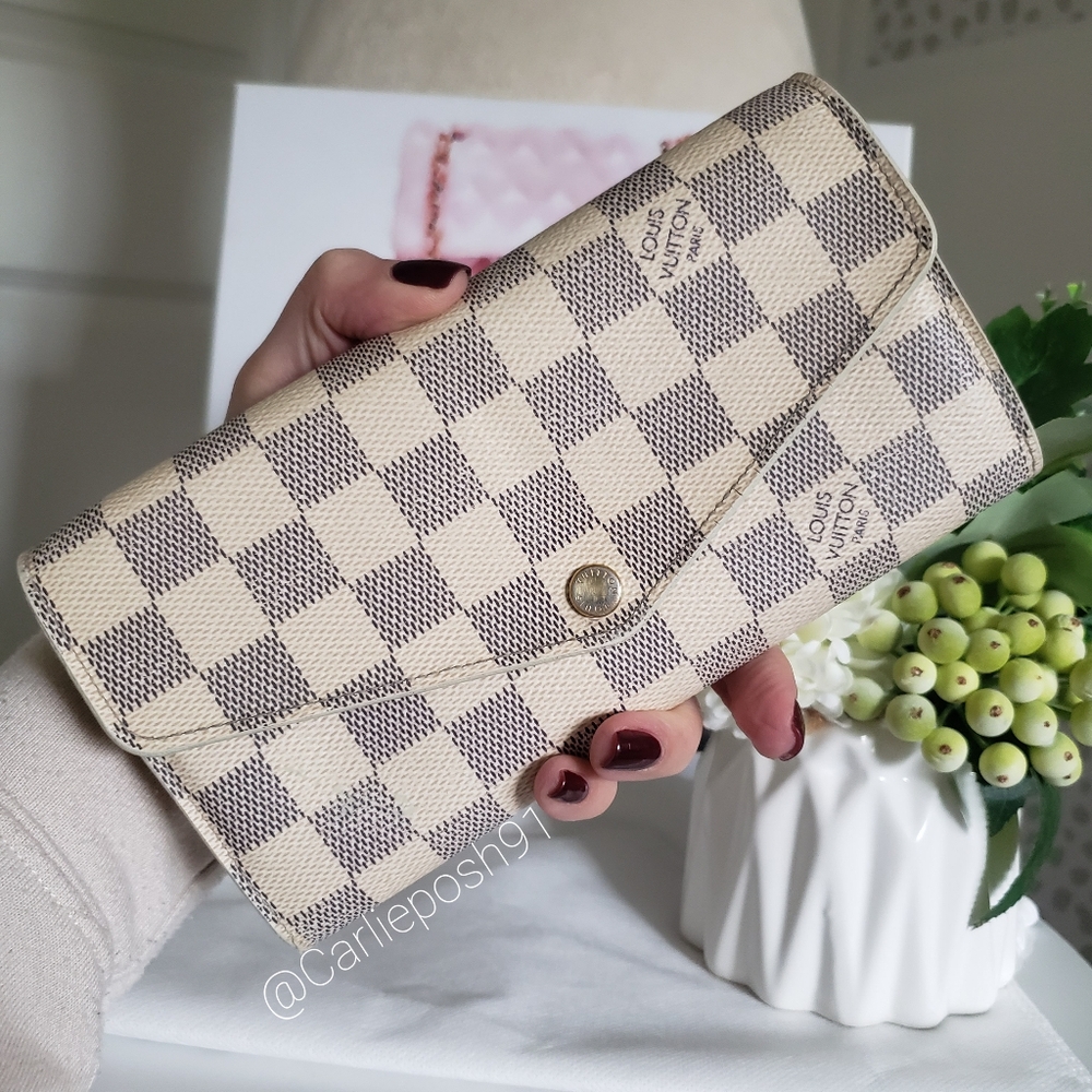 **SOLD** Authentic Pre-owned Louis Vuitton Damier Azur Sarah Flap Wallet - Picture 4 of 15